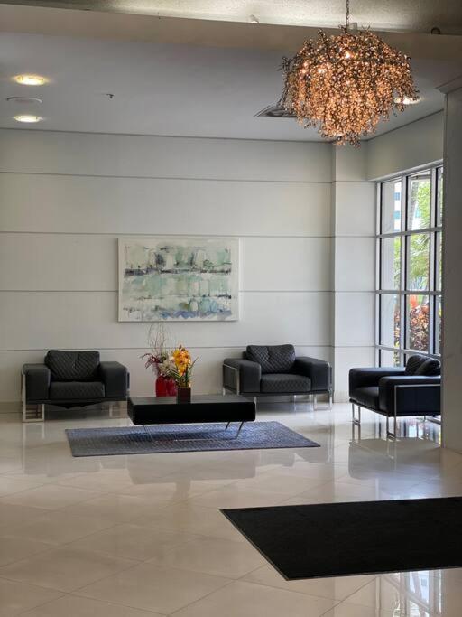 Sunny Isles Beach Spacious Apartment Exterior foto
